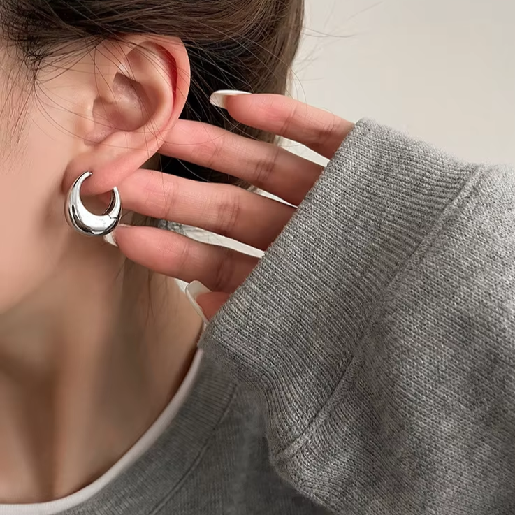Elegant Oval Earrings